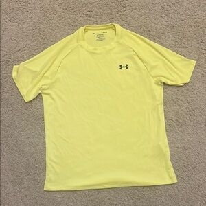 Under Armour Yellow Short Sleeve Tee Performance Shirt